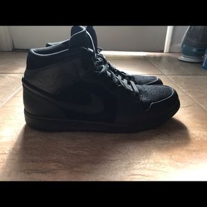 NIKE AIR JORDAN SNEAKERS